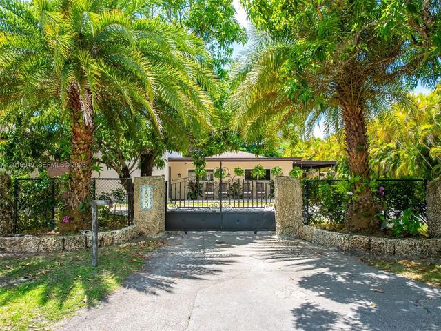 2 of 32 - 7650 Sw 128th Street, Pinecrest, FL