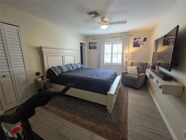 3 of 22 - 19 Chestnut Circle, Cooper City, FL