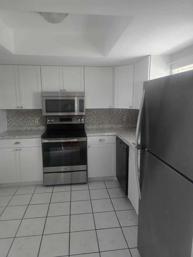 4 of 20 - 400 18th Street #p-5, Vero Beach, FL