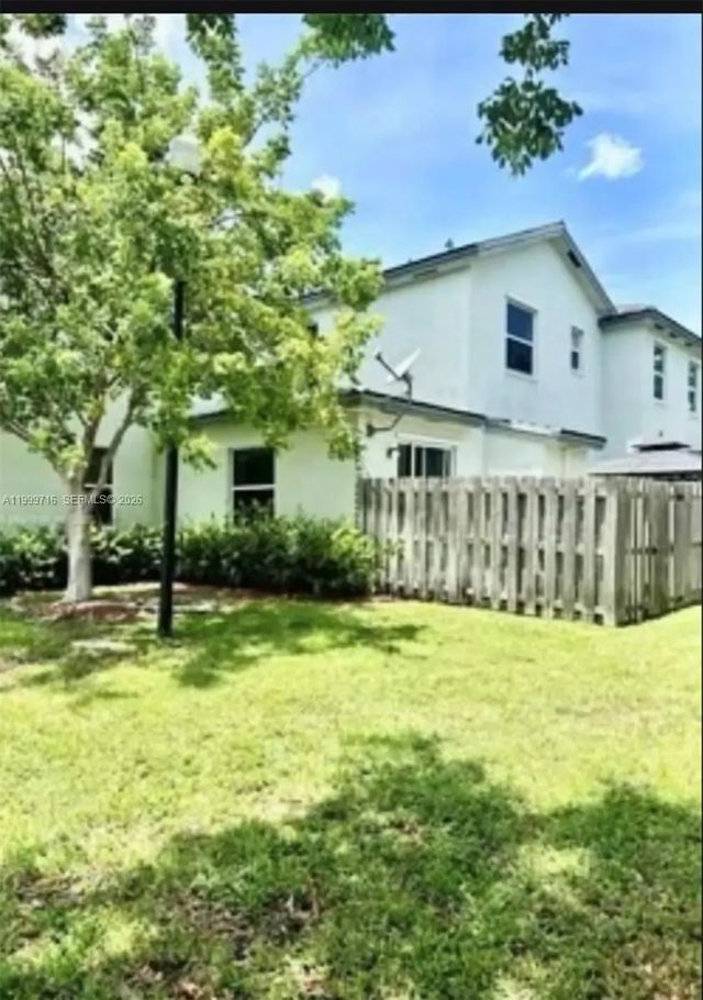 2 of 19 - 133 Se 28 #8, Homestead, FL