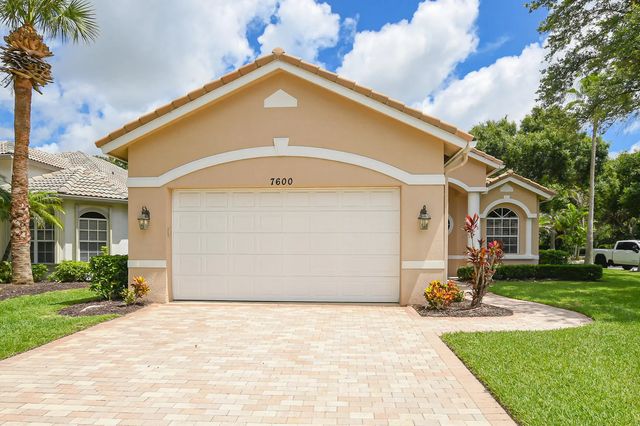4 of 75 - 7600 Greenbrier Circle, Port St. Lucie, FL