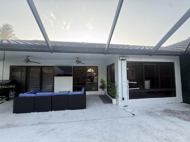 5 of 16 - 7670 Live Oak Drive, Coral Springs, FL