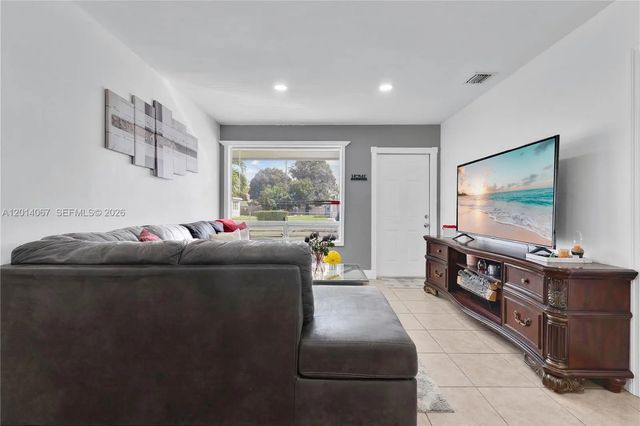 5 of 24 - 3171 Nw 16th Street, Lauderhill, FL