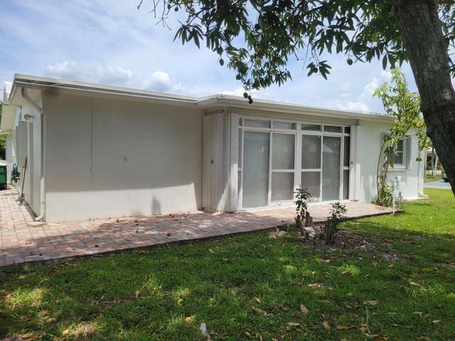 3 of 9 - 7110 Nw 73rd Avenue, Tamarac, FL