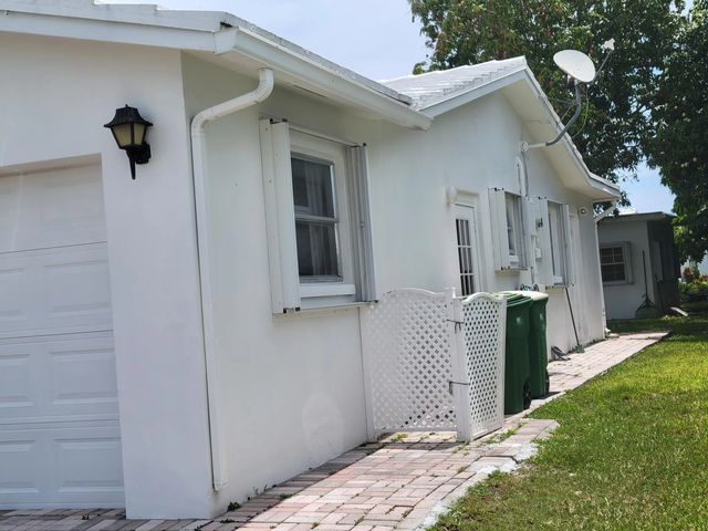 5 of 9 - 7110 Nw 73rd Avenue, Tamarac, FL