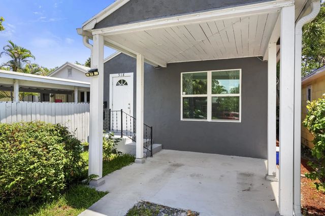 3 of 28 - 518 N C Street, Lake Worth Beach, FL