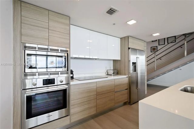 3 of 32 - 6620 Indian Creek Drive #ph-712, Miami Beach, FL