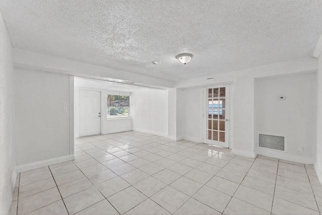 4 of 22 - 2917 Nw 7th Court #2917, Fort Lauderdale, FL