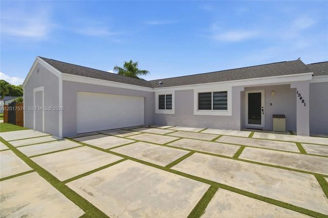 4 of 47 - 15481 Sw 155th Terrace, Miami, FL