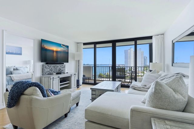 2 of 22 - 5600 N Flagler Drive #unit 910, West Palm Beach, FL