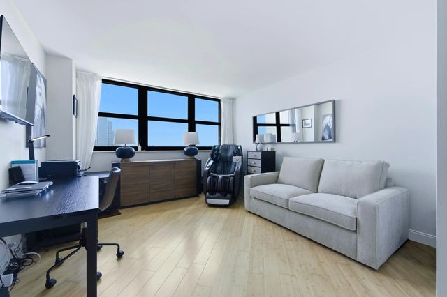 4 of 22 - 5600 N Flagler Drive #unit 910, West Palm Beach, FL