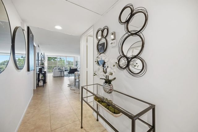 3 of 28 - 806 Cypress Grove Lane #510, Pompano Beach, FL
