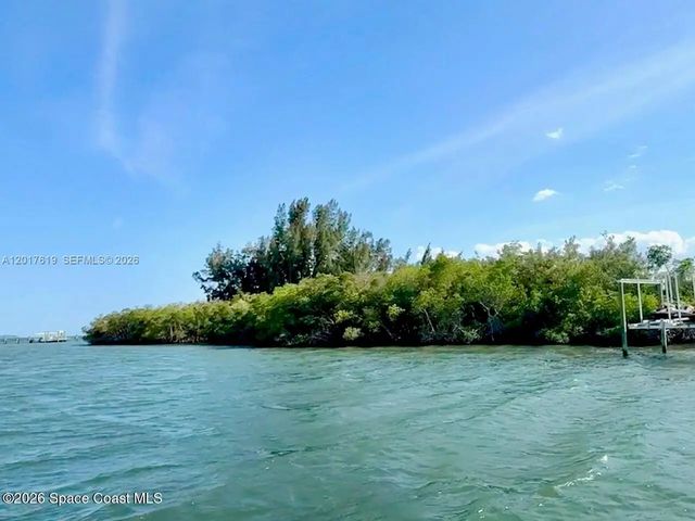 Grant Island, Grant Valkaria