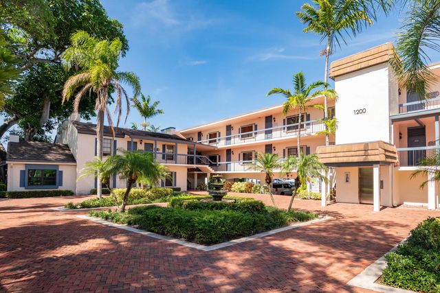 2 of 17 - 1200 S Federal Highway #203, Boynton Beach, FL