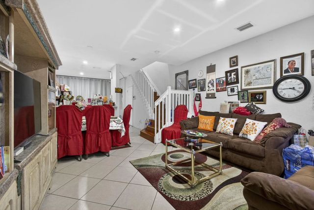 4 of 30 - 3720 Oleander Terrace, Riviera Beach, FL