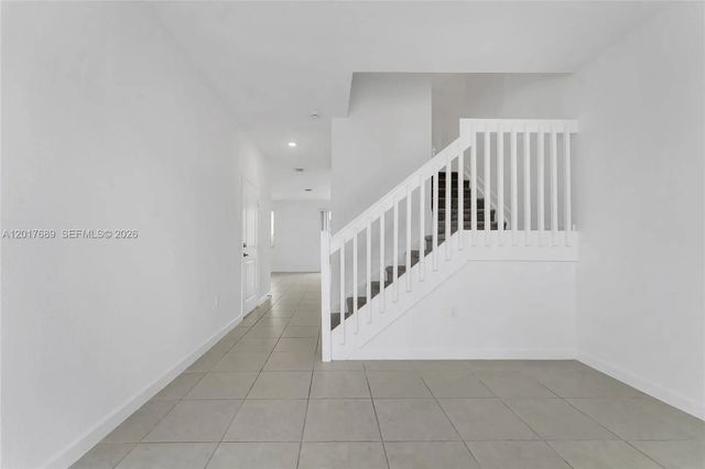 4 of 32 - 725 Se 14th Court, Homestead, FL
