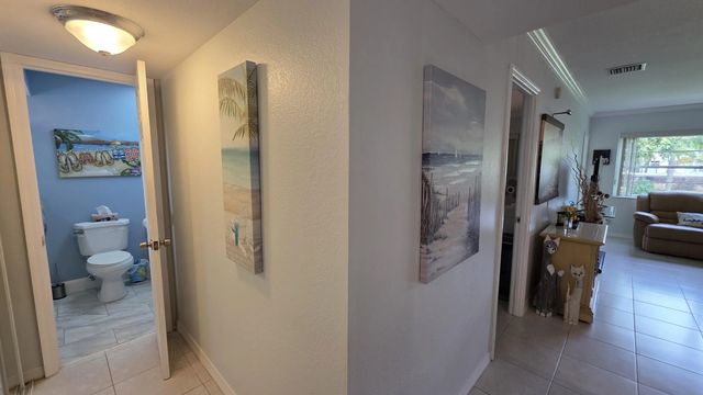 4 of 34 - 5161 W Oakland Park Boulevard #206, Lauderdale Lakes, FL