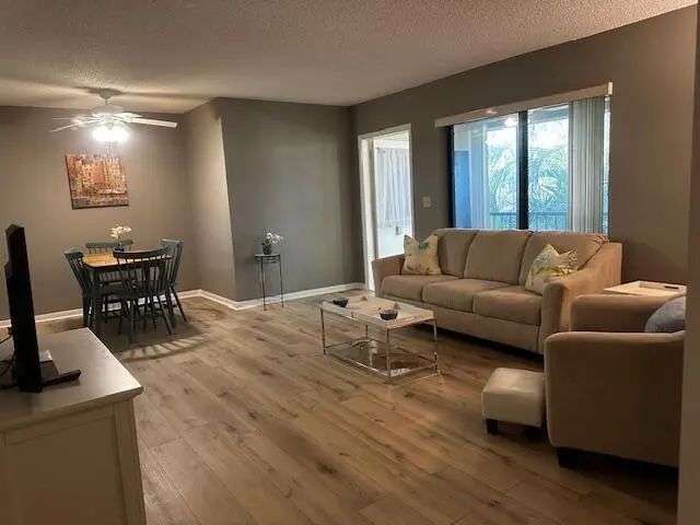 3 of 22 - 441 Pine Glen Lane #c-2, Greenacres, FL