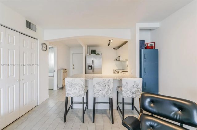 5 of 43 - 1331 Lincoln Road #704, Miami Beach, FL