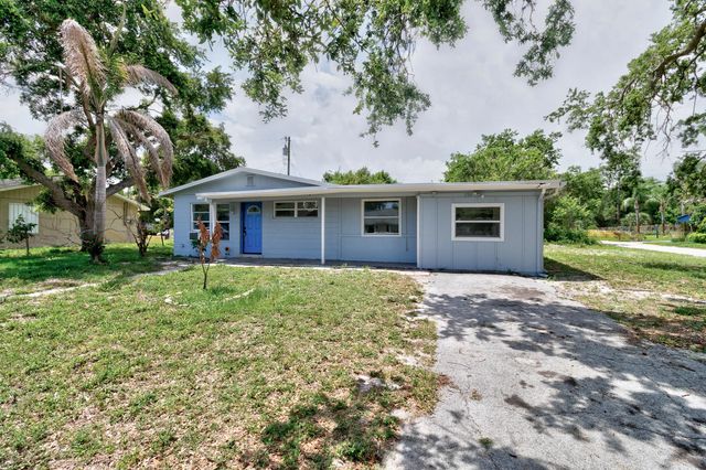 4 of 29 - 775 Sw 4th Pl Place Sw, Vero Beach, FL