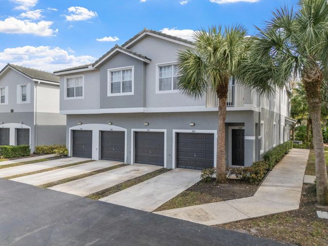 3105 Grandiflora Drive, Greenacres