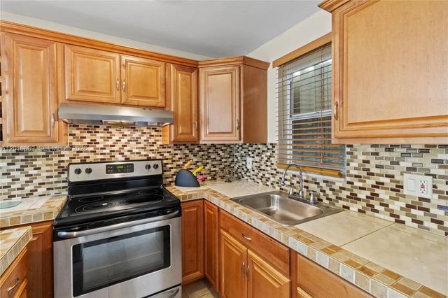 4 of 45 - 2600 Diana Drive #119, Hallandale Beach, FL