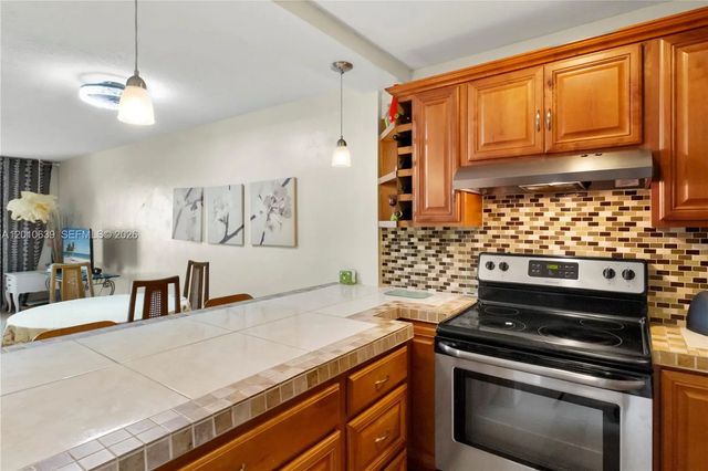 5 of 45 - 2600 Diana Drive #119, Hallandale Beach, FL