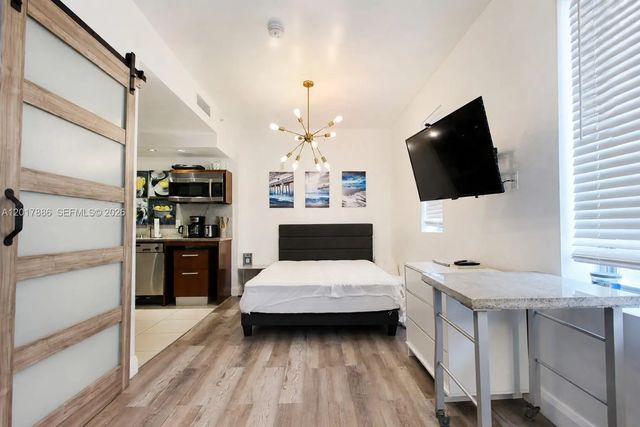 3 of 10 - 1036 Ocean Drive #b308, Miami Beach, FL
