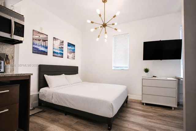 4 of 10 - 1036 Ocean Drive #b308, Miami Beach, FL