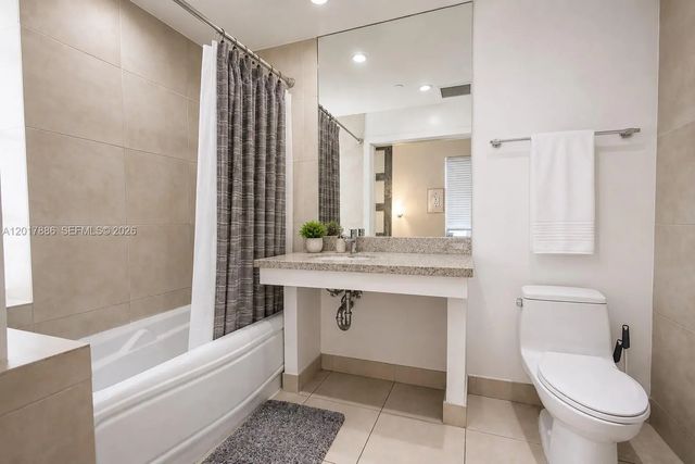 5 of 10 - 1036 Ocean Drive #b308, Miami Beach, FL