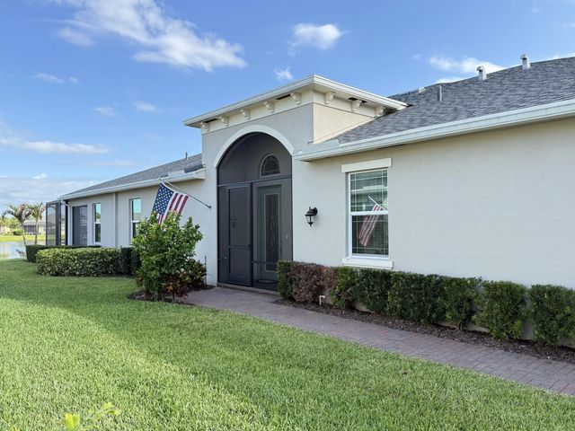 12845 Sw Lake Fern Circle, Port St. Lucie