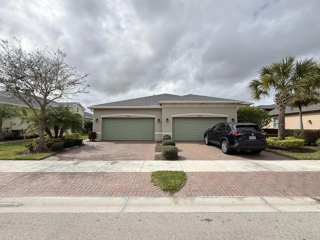 2 of 38 - 12845 Sw Lake Fern Circle, Port St. Lucie, FL