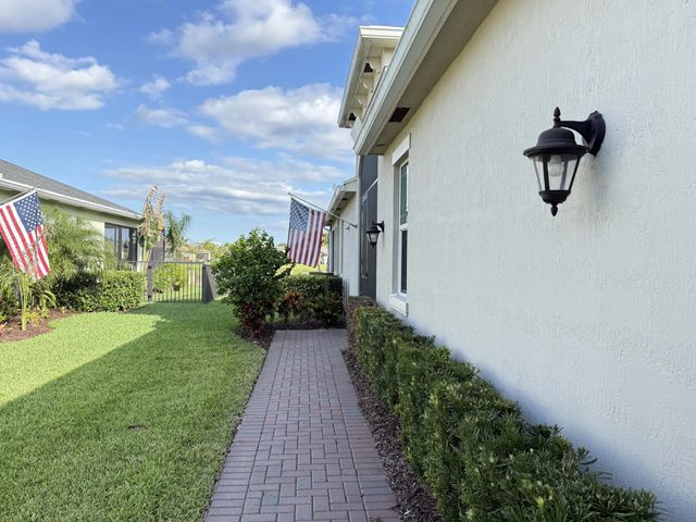 4 of 38 - 12845 Sw Lake Fern Circle, Port St. Lucie, FL