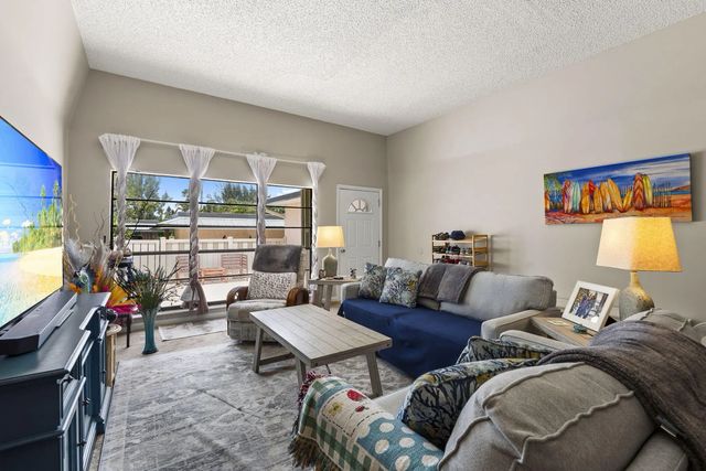 4 of 35 - 1772 Gulfstream Avenue #c 2, Fort Pierce, FL