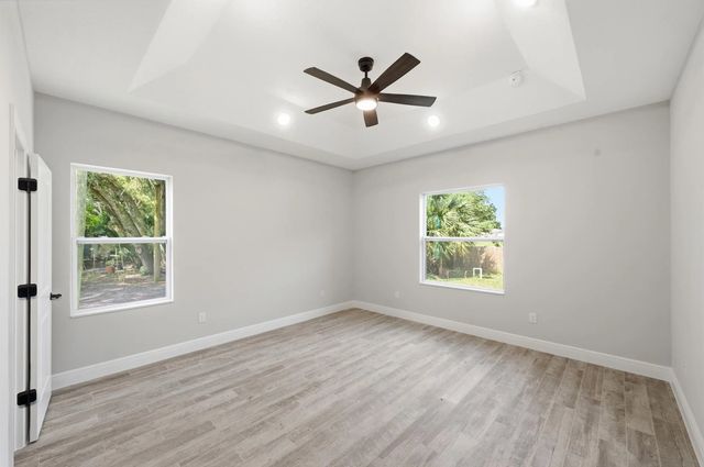 3 of 34 - 8345 100th Avenue, Vero Beach, FL