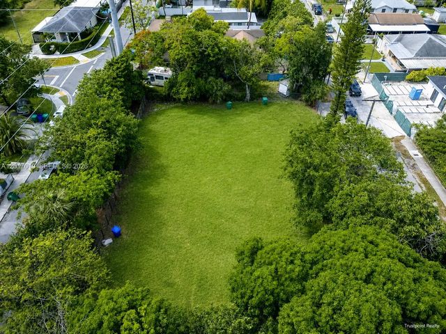4 of 10 - 3509 Nw 9th Avenue, Miami, FL