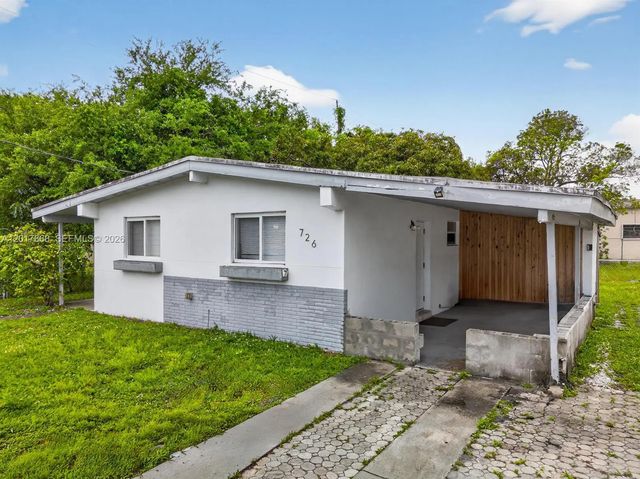 726 Phippen Waiters Road, Dania Beach