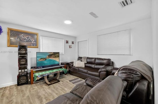 5 of 18 - 726 Phippen Waiters Road, Dania Beach, FL