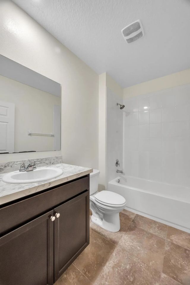 5 of 23 - 2538 Se Rock Springs Drive, Port St. Lucie, FL