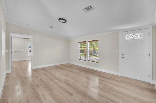 4 of 33 - 730 Nw 217th Terrace, Pembroke Pines, FL