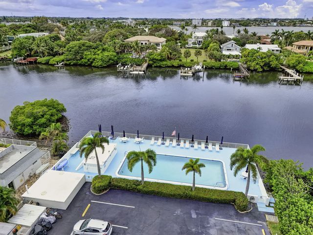 4 of 27 - 4001 S Ocean Boulevard #218, South Palm Beach, FL