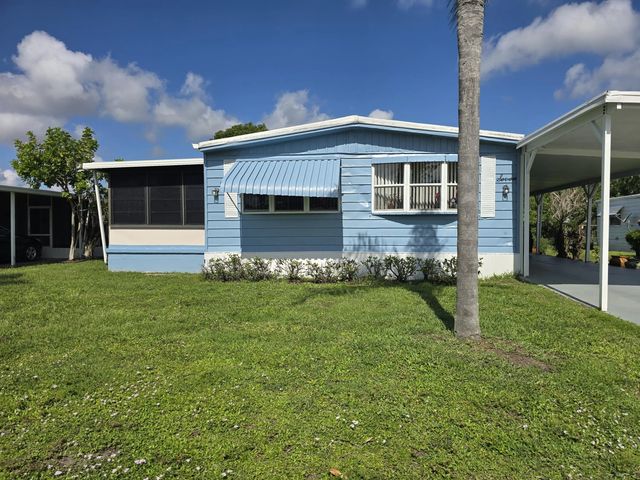 7 Madrid Lane, Port St. Lucie