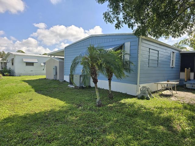 2 of 22 - 7 Madrid Lane, Port St. Lucie, FL
