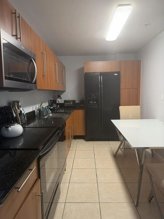 4 of 5 - 3001 S Ocean Drive #203, Hollywood, FL