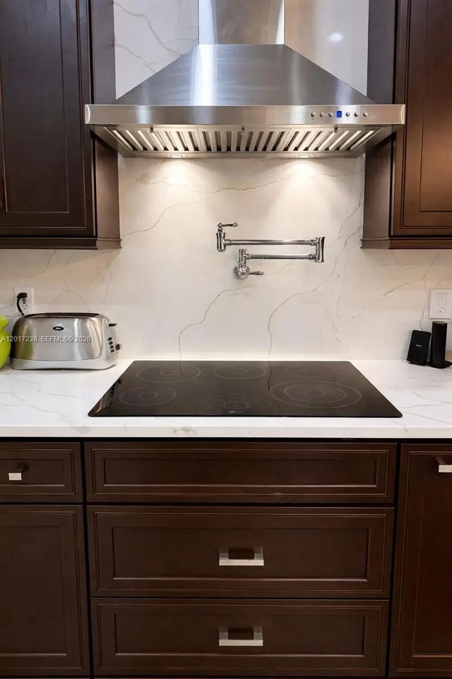 5 of 14 - 1584 Shadowmoss Circle, , FL