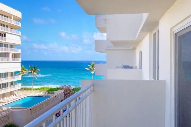 3215 S Ocean Boulevard #402, Highland Beach