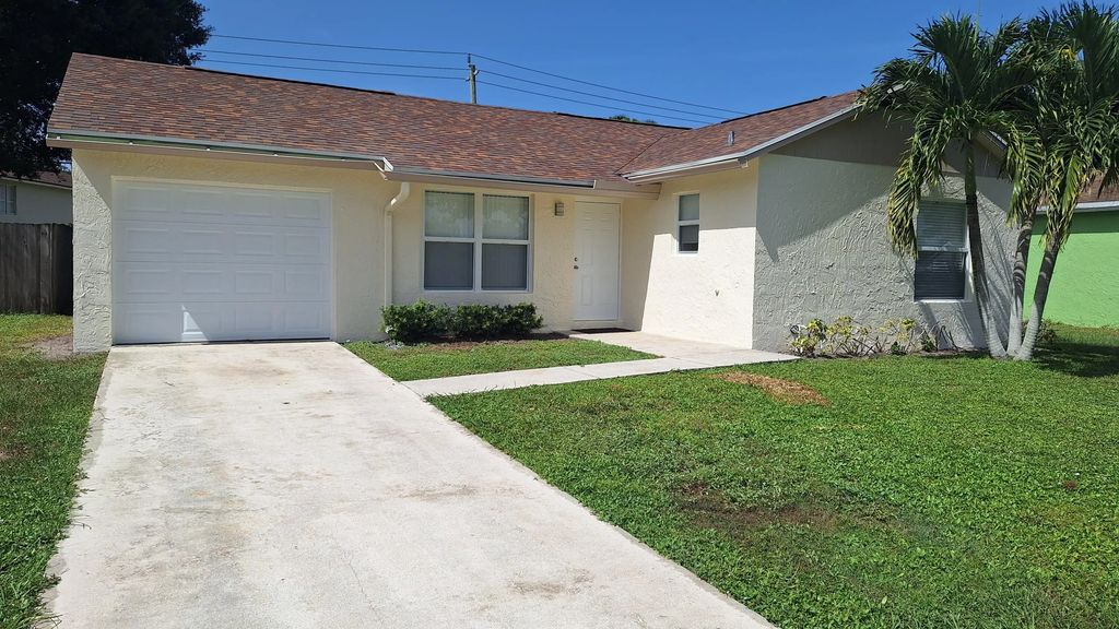 135 Village Circle, Jupiter
