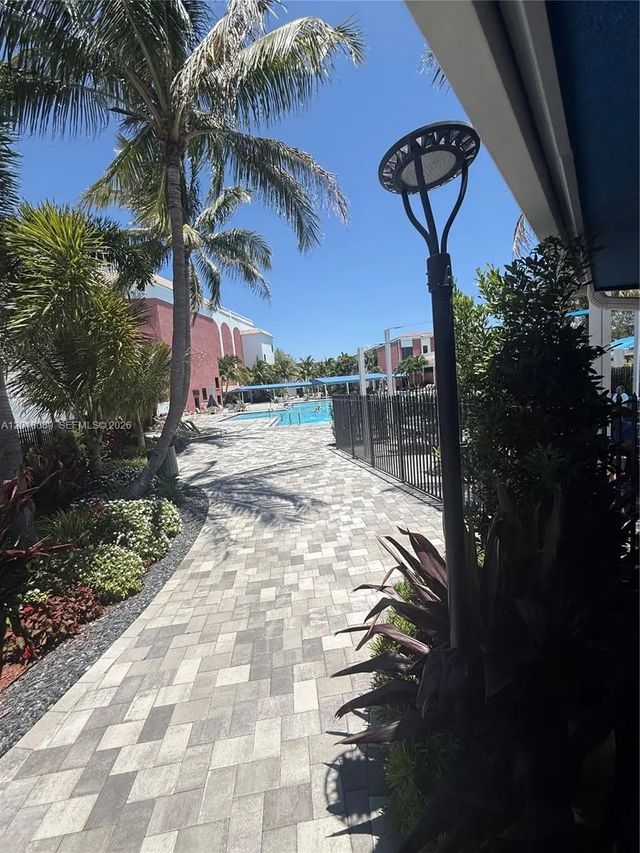 5 of 24 - 4047 Lyndhurst K #4047, Deerfield Beach, FL