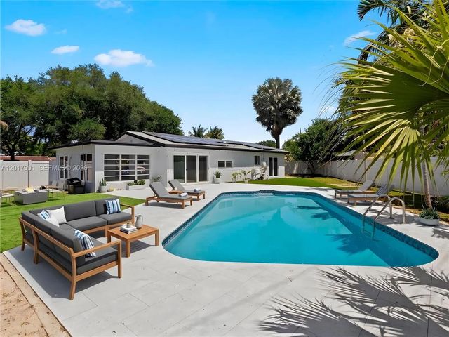 421 S 56th Terrace, Hollywood