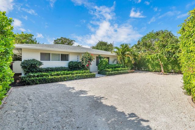 4 of 15 - 246 Gray Street, West Palm Beach, FL